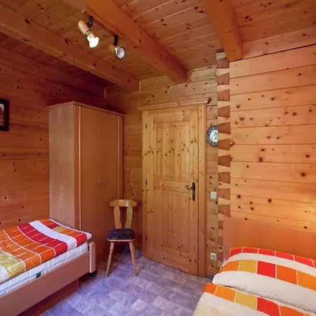 Cosy Near Area, Cleaning Included Apartment Wagrain