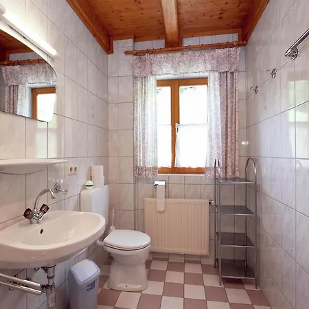 Alpine Retreat With Mountain Views, Cleaning Included Apartment